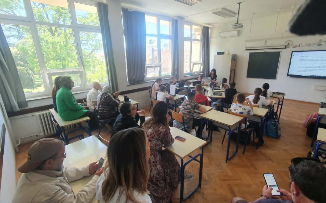 Ogledni sat engleskoga jezika u sklopu Erasmus+ projekta „Artistic Journey to Green Future“  Climate Change